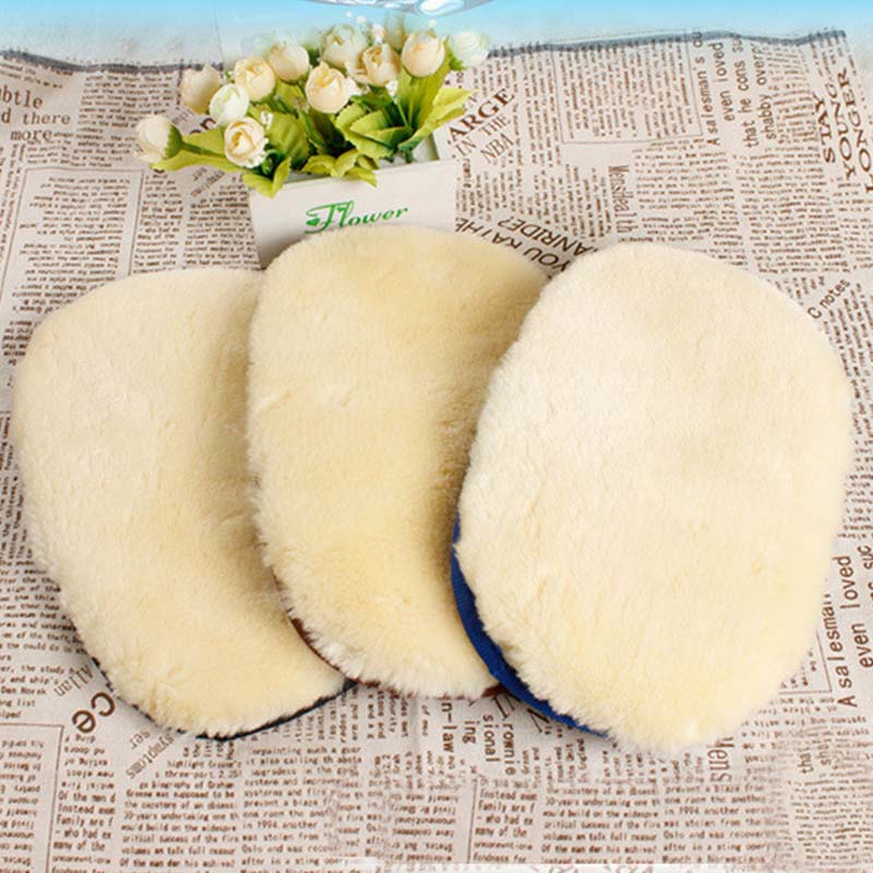 Soft artificial-wool car cleaning glove for everyday washing